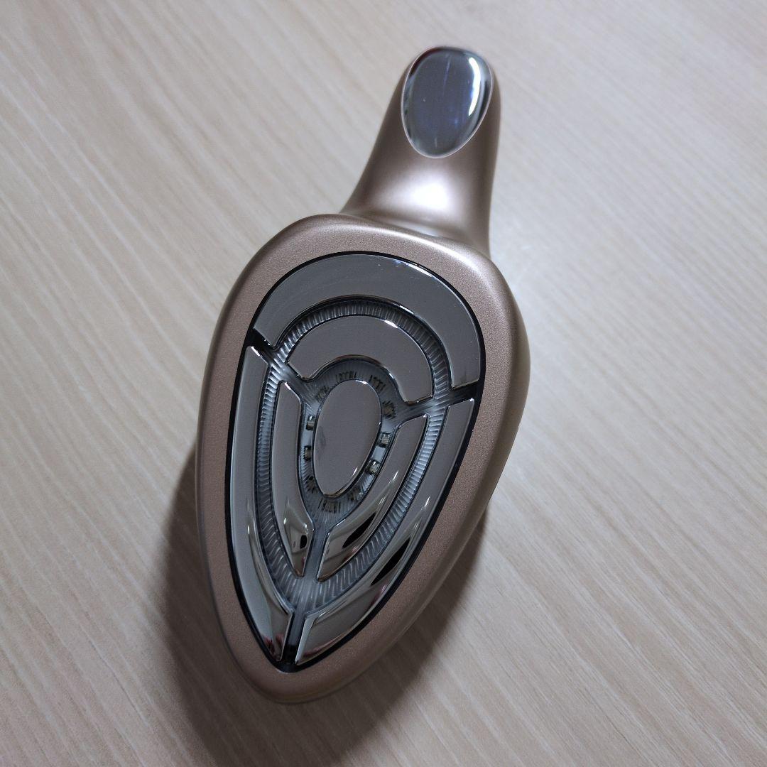 ME LA BOUM　IKKOプロデュースの美顔器一万円台で購入可能！！