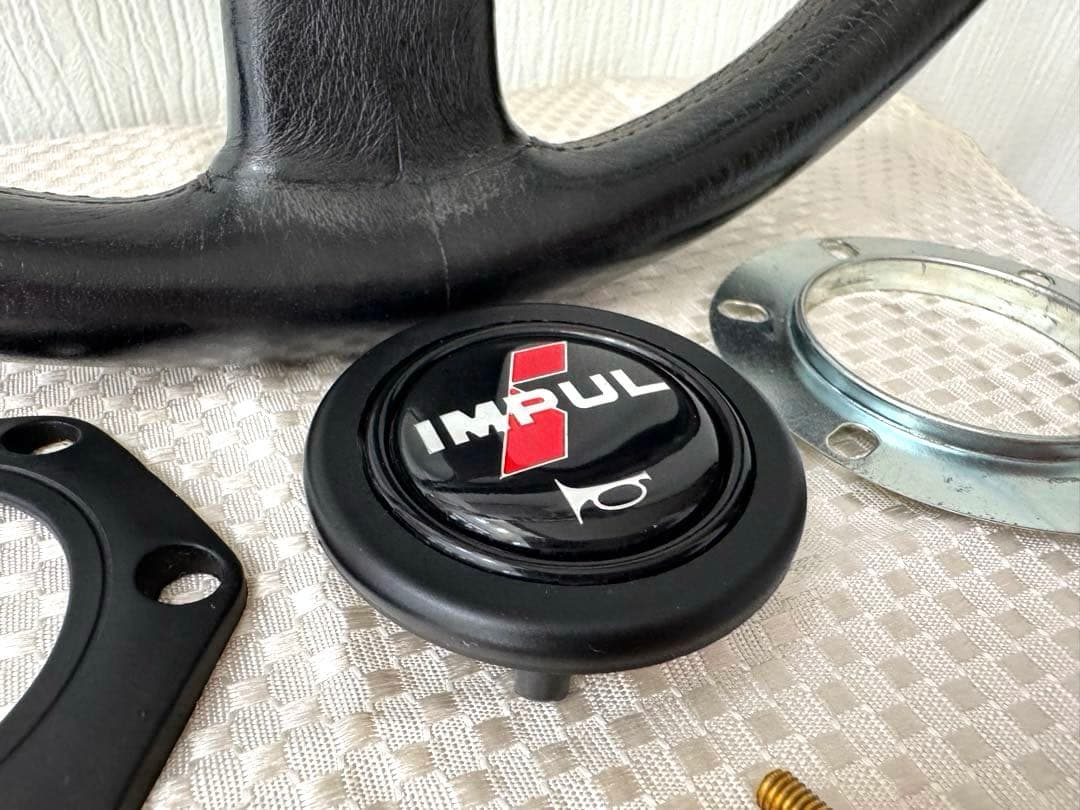 IMPUL ステアリング　913 Special 【MOMO】　正規品