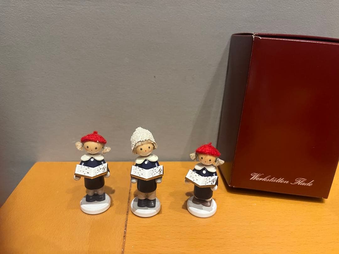 フラーデ工房　flade ドイツ　木製　聖歌隊　ザイフェン