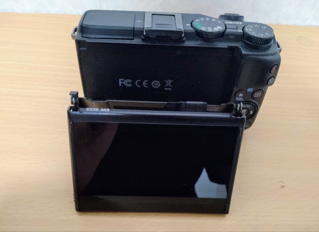 ミ*ー様 【中古】Canon EOS M3 ダブルレンズキット+望遠レンズ+その