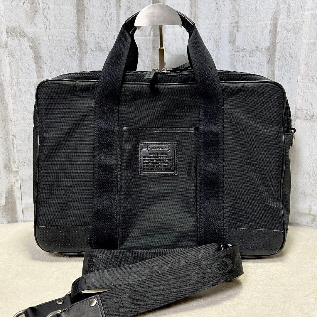 極美品♡coach ブリーフケース　大容量ビジネスバッグ　A4収納　ショルダー有
