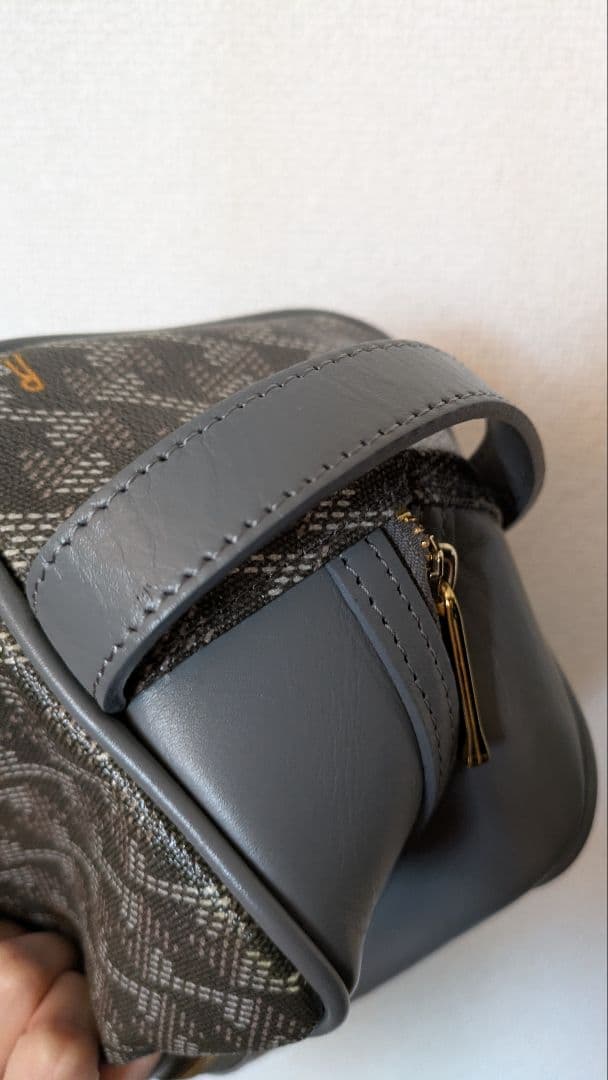 レザレクション　バッグ