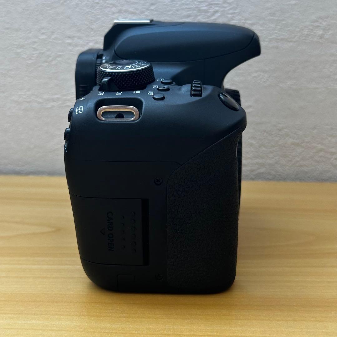 Canon EOS Kiss X9i ダブルズームキット+ 単焦点レンズ