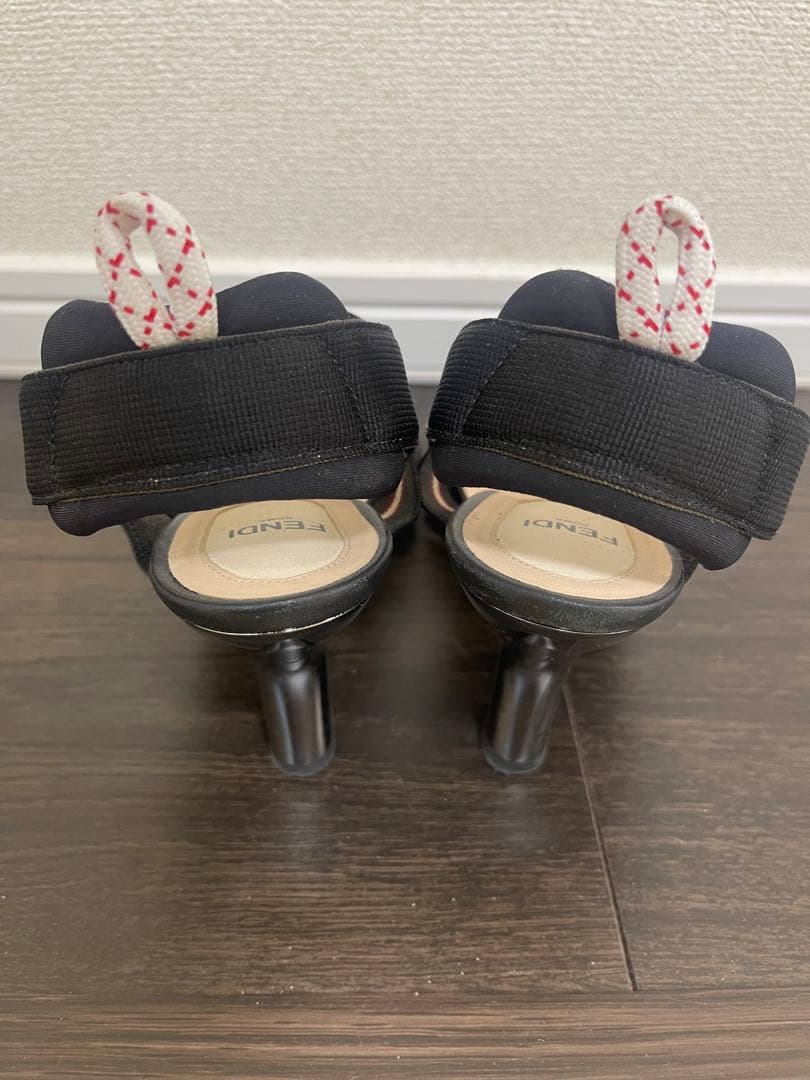 ばるす　FENDI ズッカ柄　コリブリ　メッシュ　サンダル