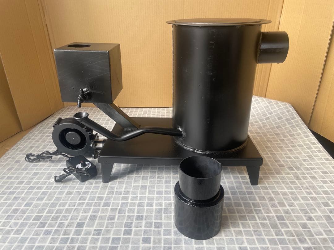 廃油ストーブ 煙突アダプタ付き　耐熱塗装　80mm、100mm煙突使えます。