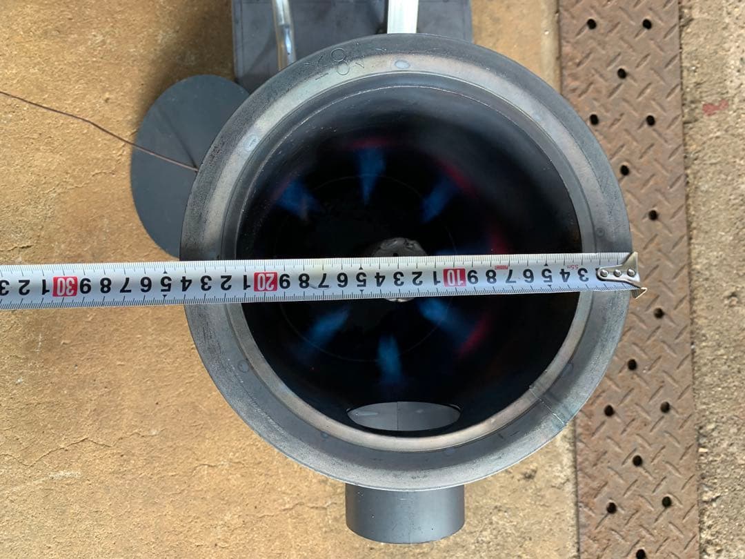 廃油ストーブ 煙突アダプタ付き　耐熱塗装　80mm、100mm煙突使えます。