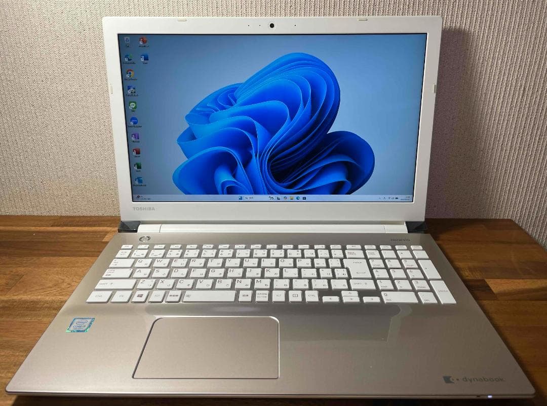 Win11 Office搭載 dynabook メモリ8GB SSD240GB