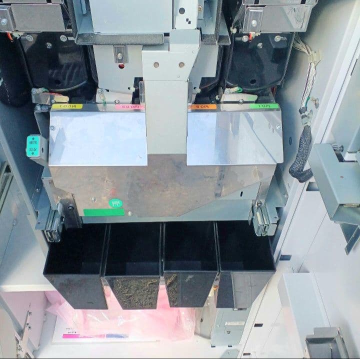 新500円・新紙幣対応済■グローリーVT-B10券売機　送料無料　2