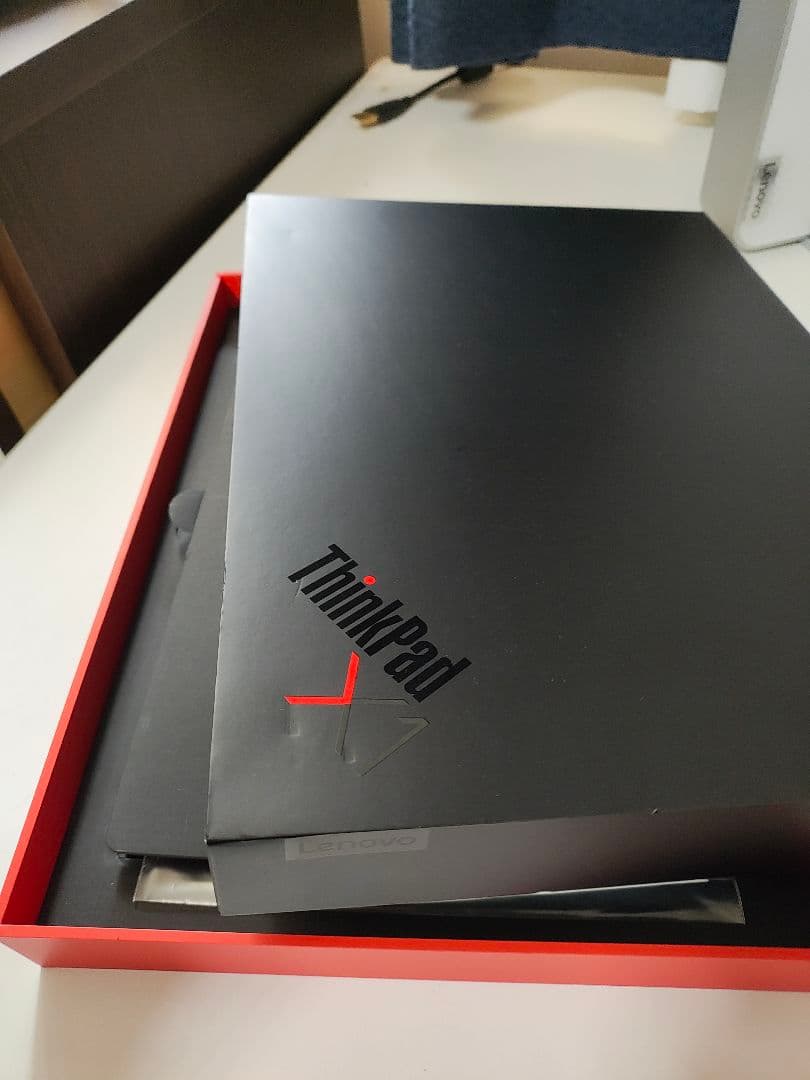 11世代i5 X1 nano gen1 16G ノークレーム取引