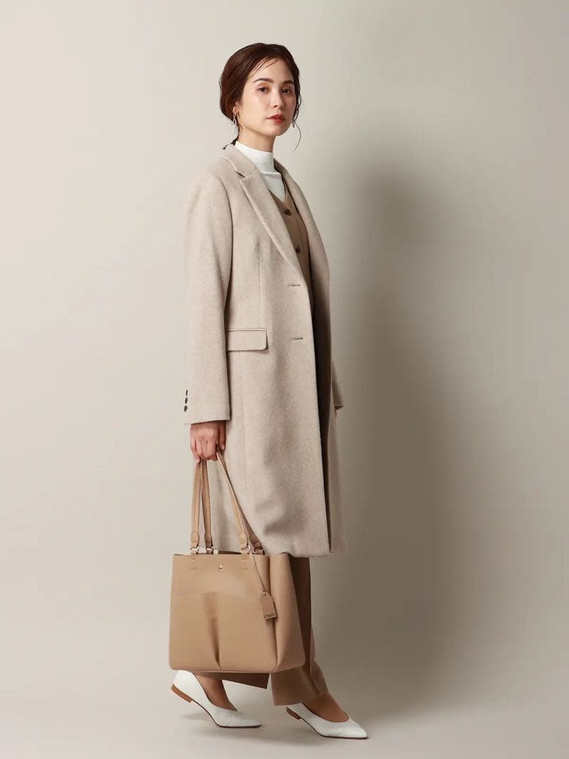 シングルチェスターコート　ベージュ　スーツ　オフィス　ビジネス　ZARA