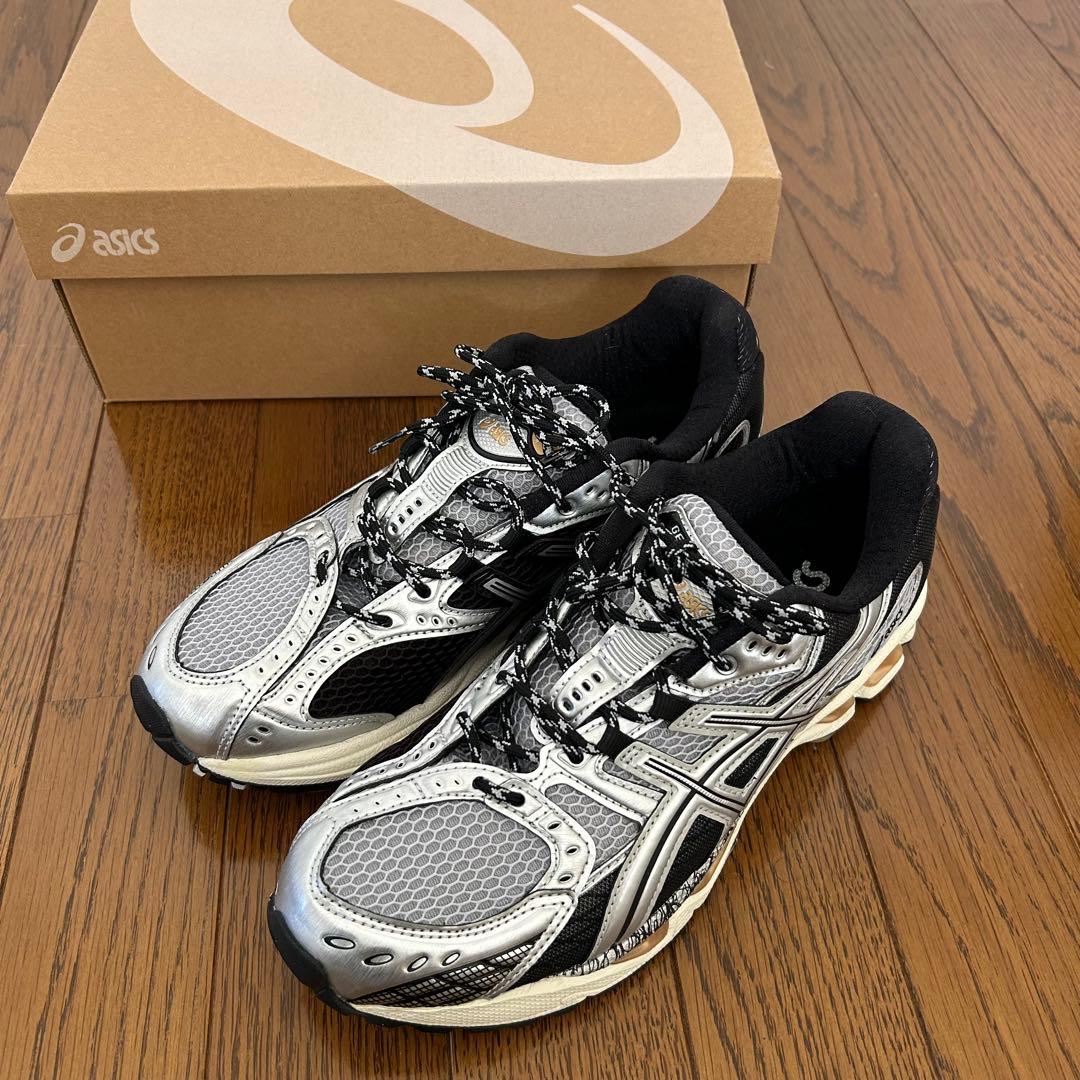 未使用　GEL-NIMBUS 10.1 26cm asicsスニーカー