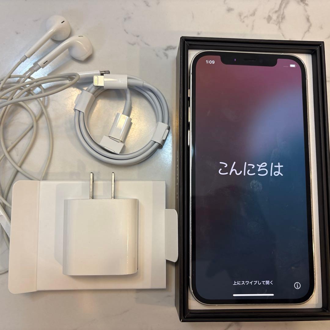 E*n様 Apple iPhone 12 Pro 256GB シルバー SIMフ