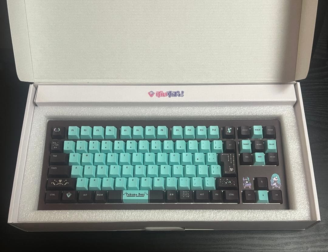 VSPO!GEAR ゲーミングキーボード 八雲べに