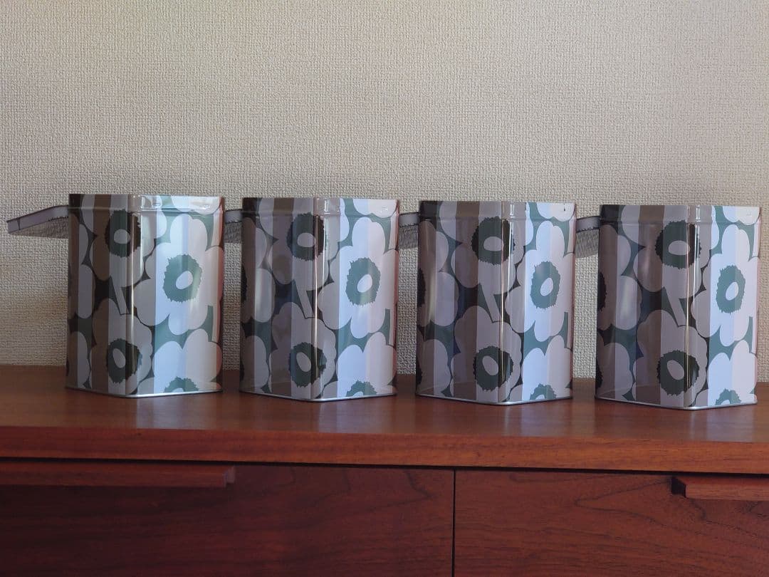 マリメッコ Tin Box 4個セット