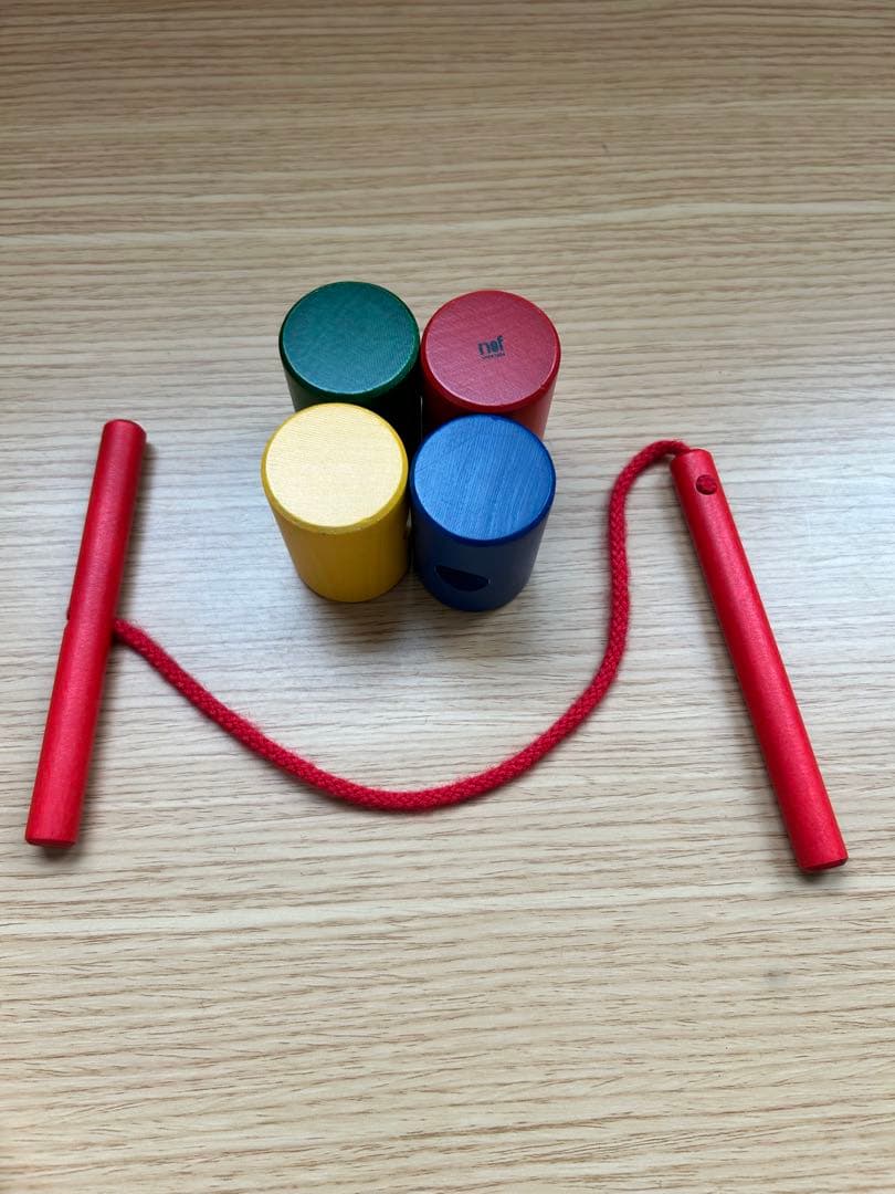 Naef ネフ社 シグナ Signa ひも通し　積み木