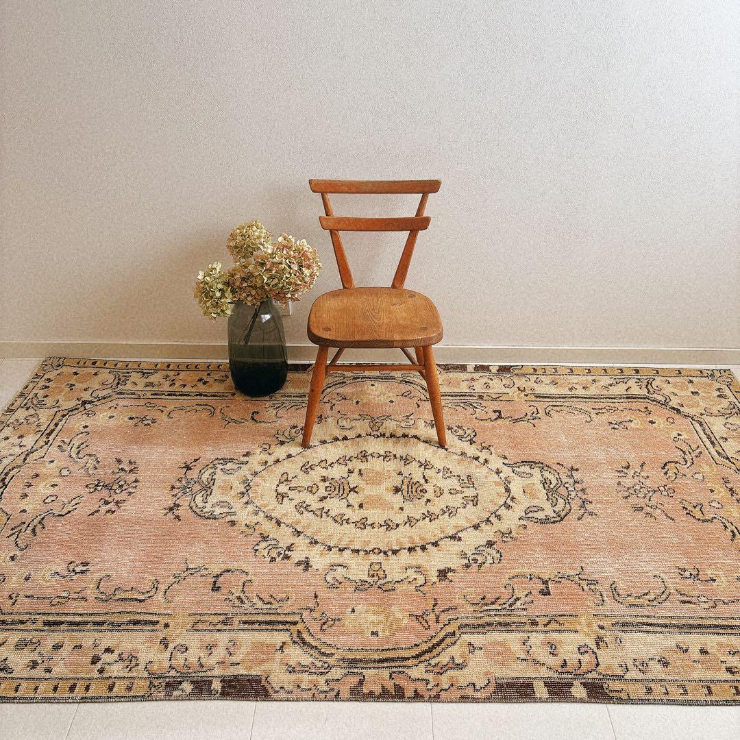 トルコ　ヴィンテージ ラグ　ピンク　ベージュ　ブラウン