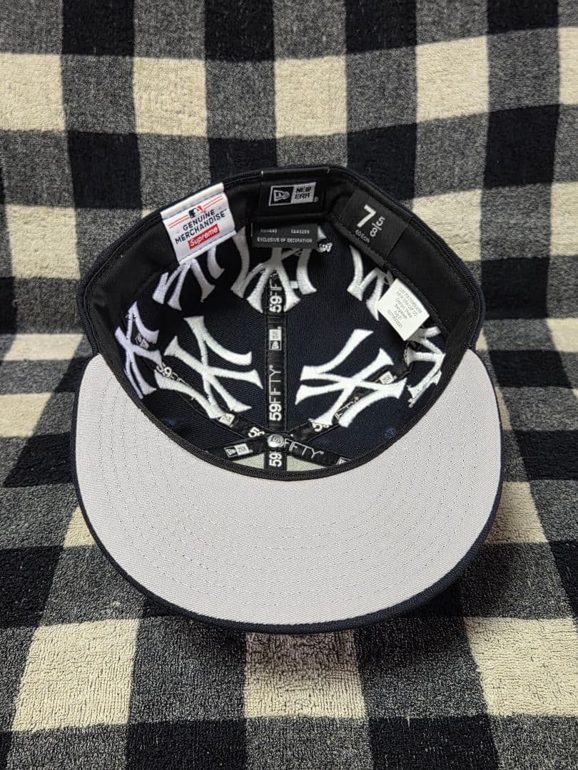 たい　Supreme キャップ