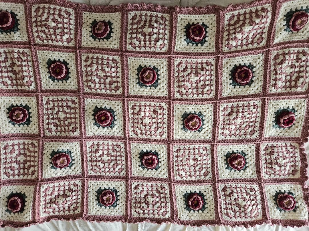 立体お花モチーフ　マルチカバー