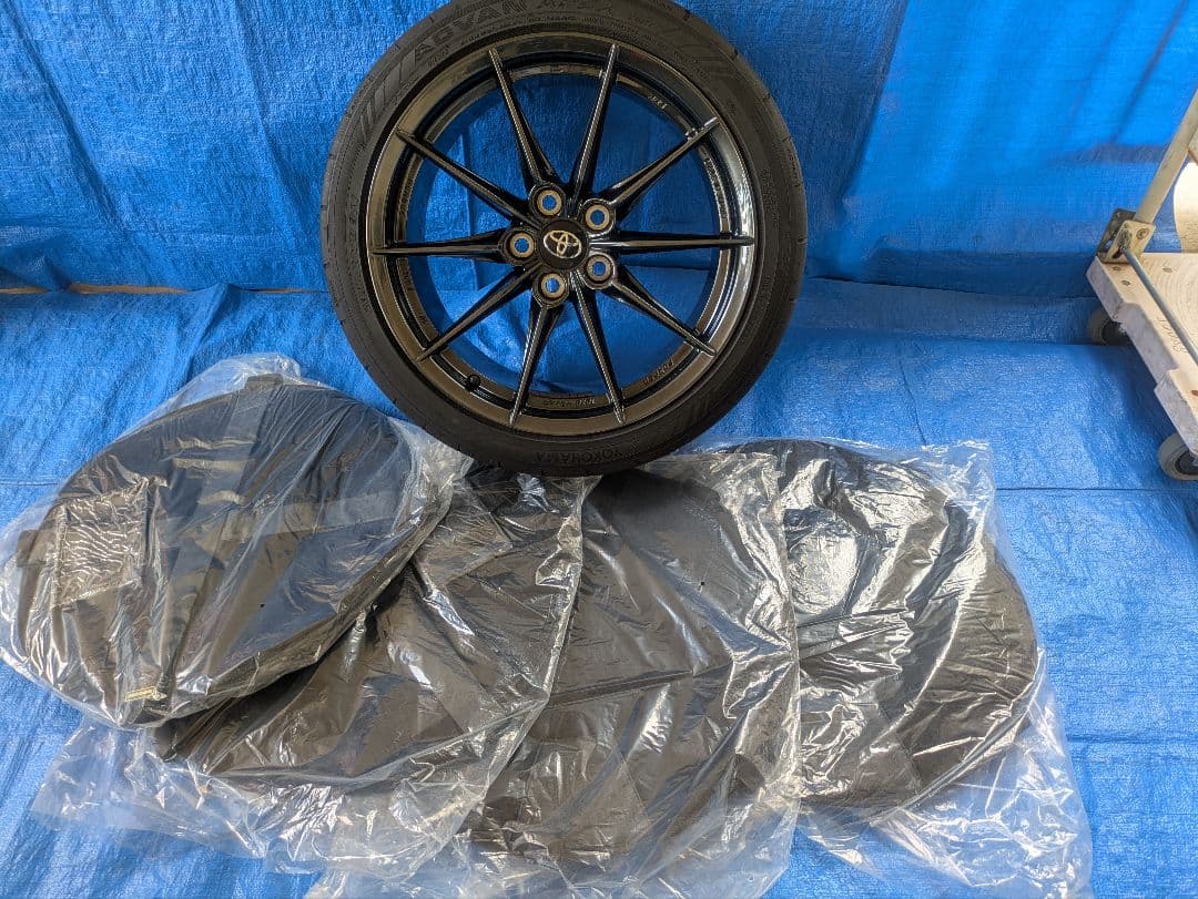 トヨタGRカローラ 純正BBS鍛造ホイール オマケ付き