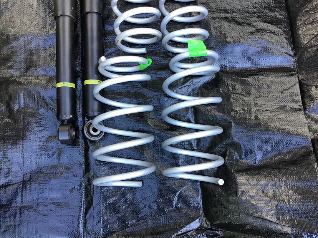 FAFリフトアップスプリングセット（DA17W・V）ジムニーリアショック付