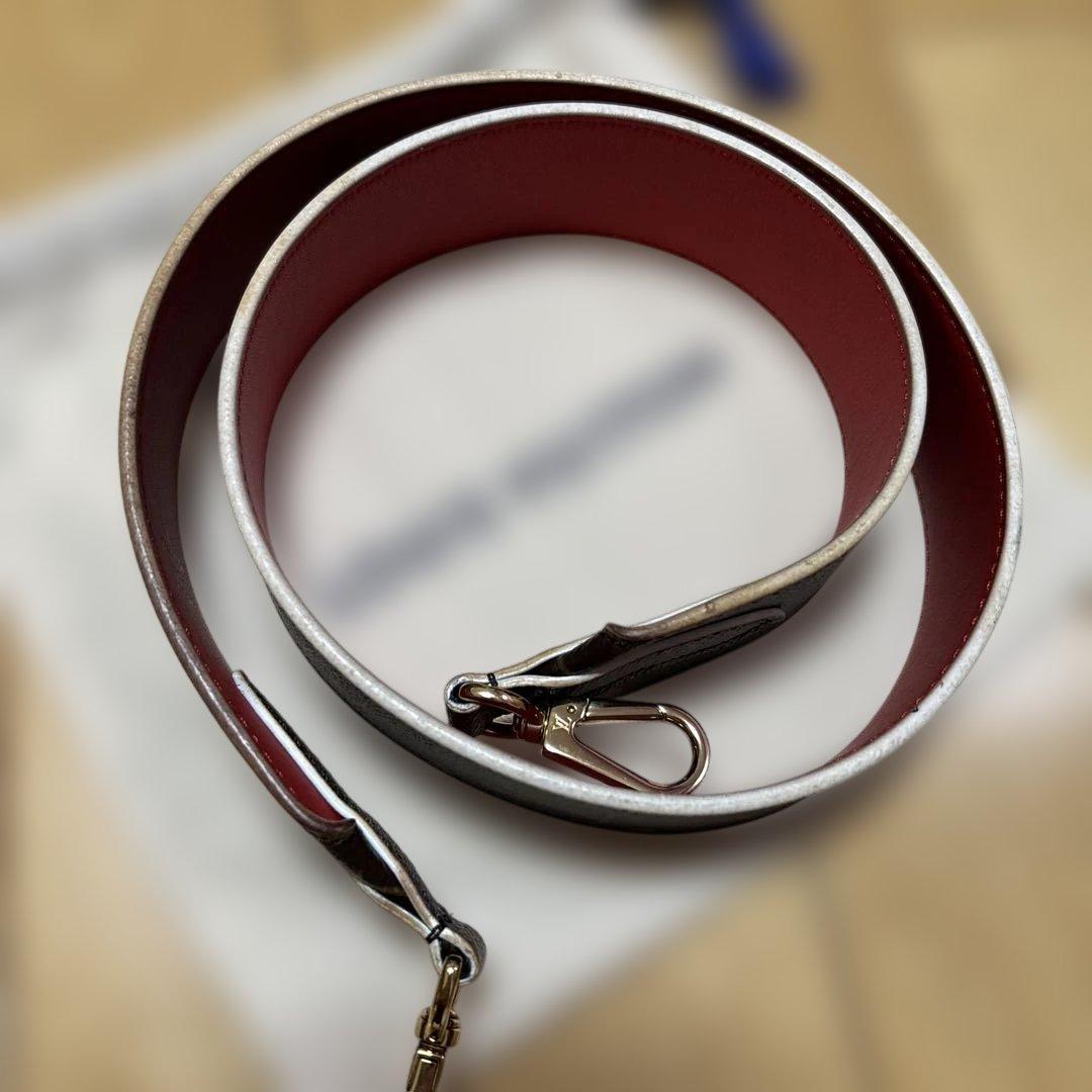 LOUIS VUITTONモノグラム LVショルダーストラップ