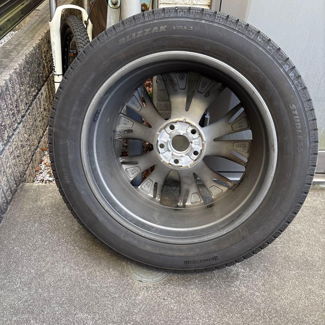 備品:クラウンクロスオーバーアルミホイールスタッドレスタイヤ 225/55/19