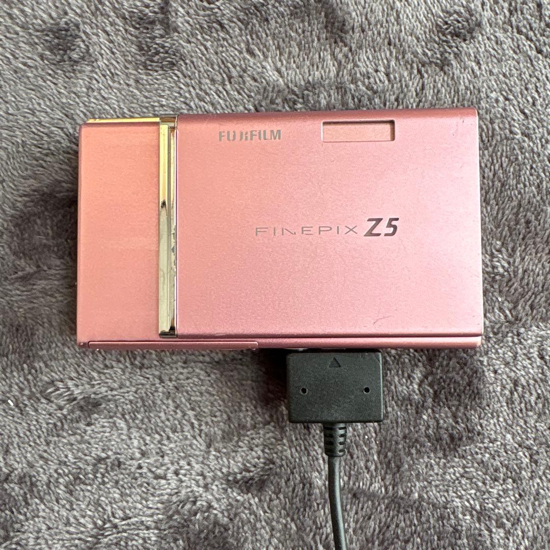フジフィルム　FINEPIX Z5 ベビーピンク