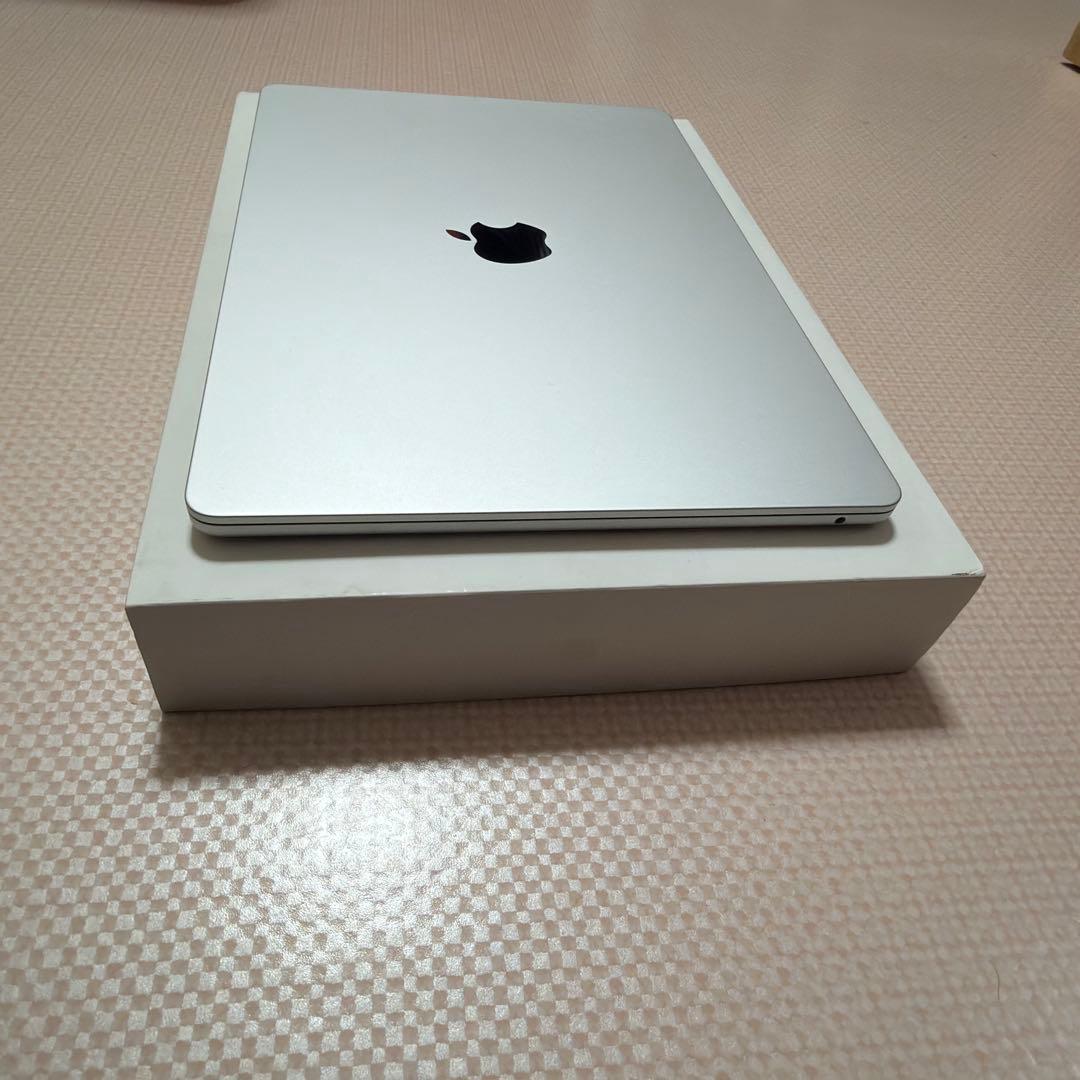 Apple MacBook Air M2 シルバー 本体 8GB 512SSD