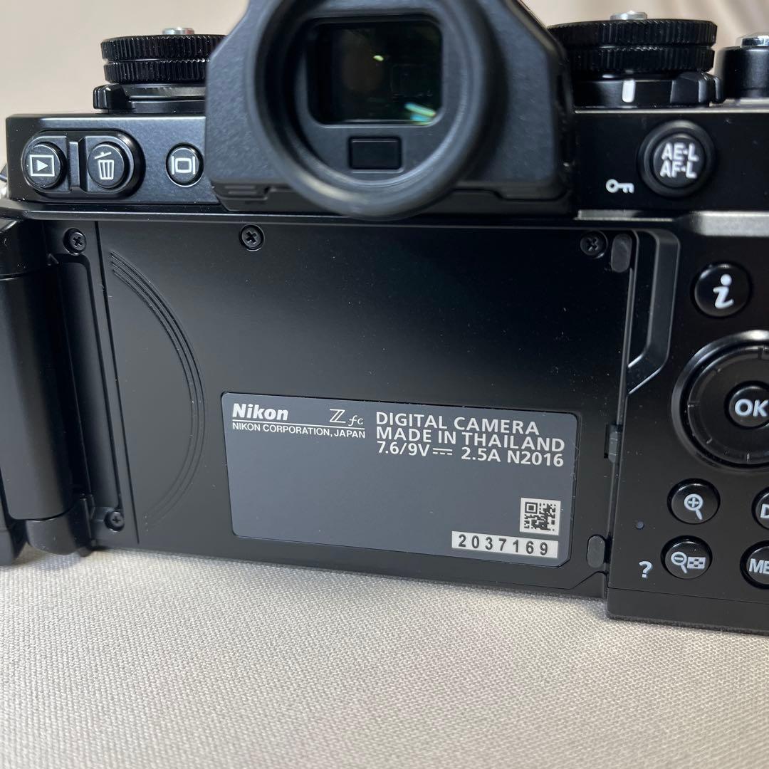 Nikon Z fc ボディ美品クリムゾンレッド