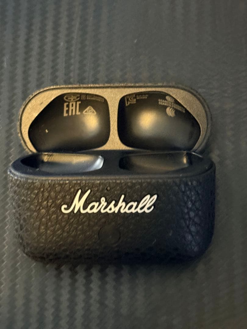 Marshall MOTIF Ⅱ A.N.C 本体