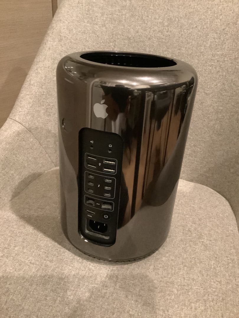 Macデスクトップ MacPro2013 /64GB / 1TB