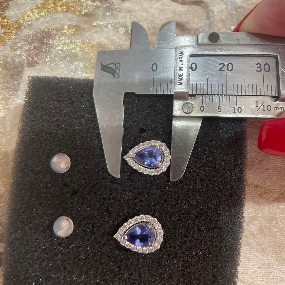 じゅんこダンザナイトダイヤピアス