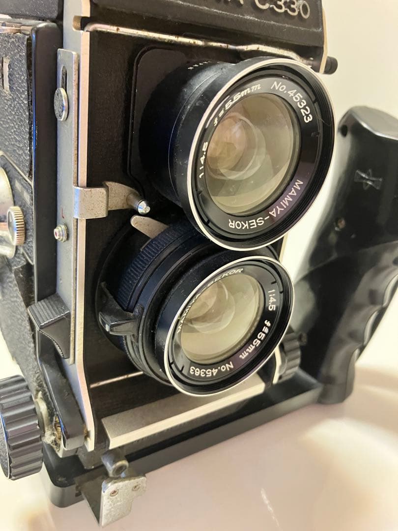 Mamiya C330 プロフェッショナル 二眼レフカメラ ハンドル付き