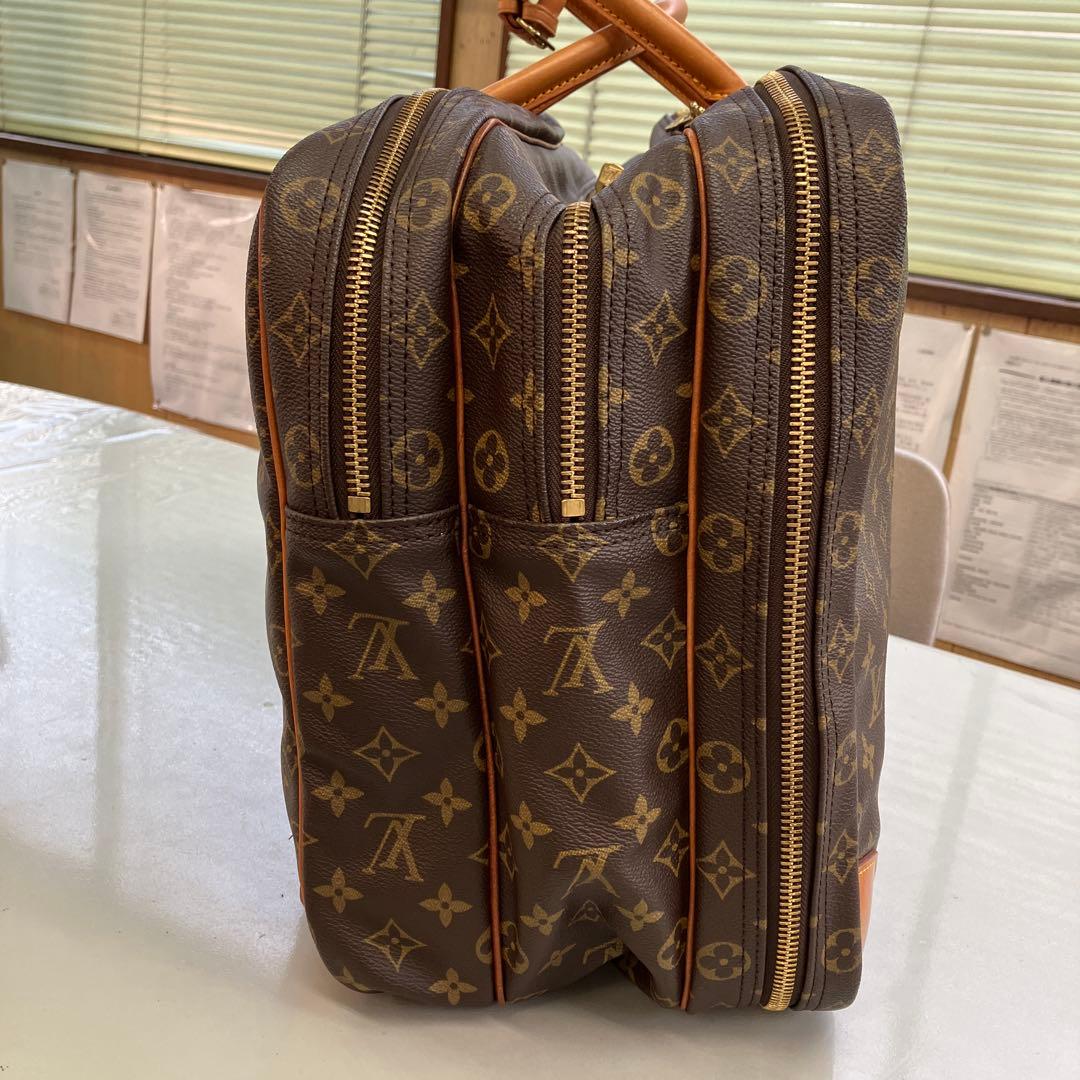 美品⭐︎希少　ルイ・ヴィトン モノグラム シリウス55 新品鍵3個付