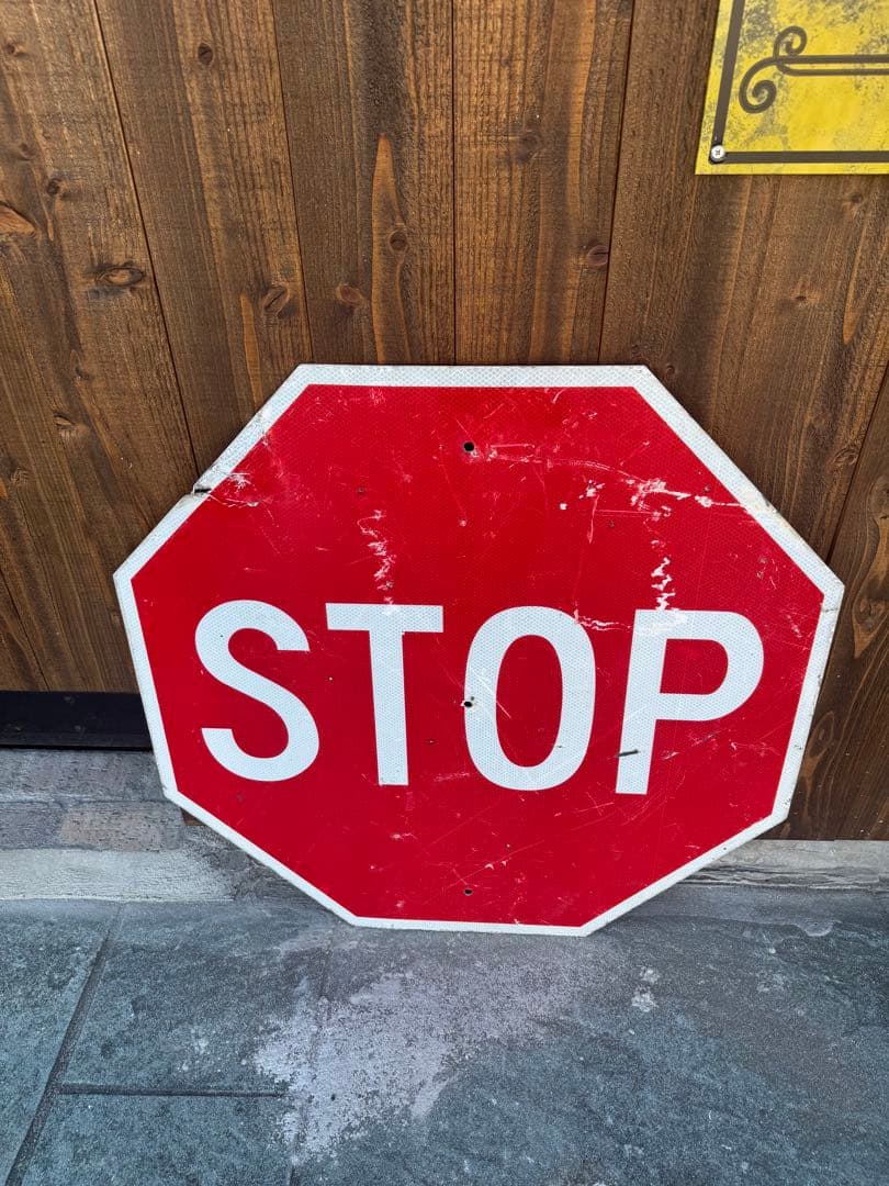 USAストップ看板