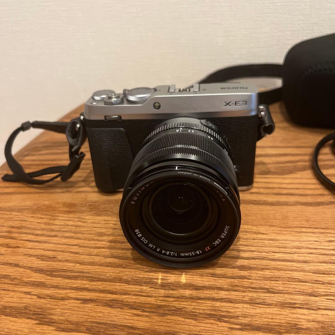 Fujifilm X-E3 ミラーレスカメラ 本体 + レンズ付き