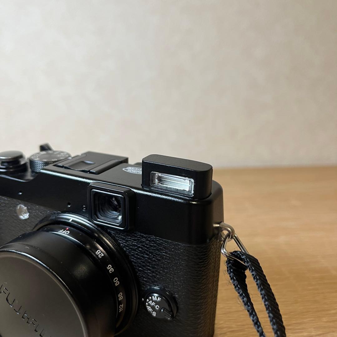 【美品】FUJIFILM X10