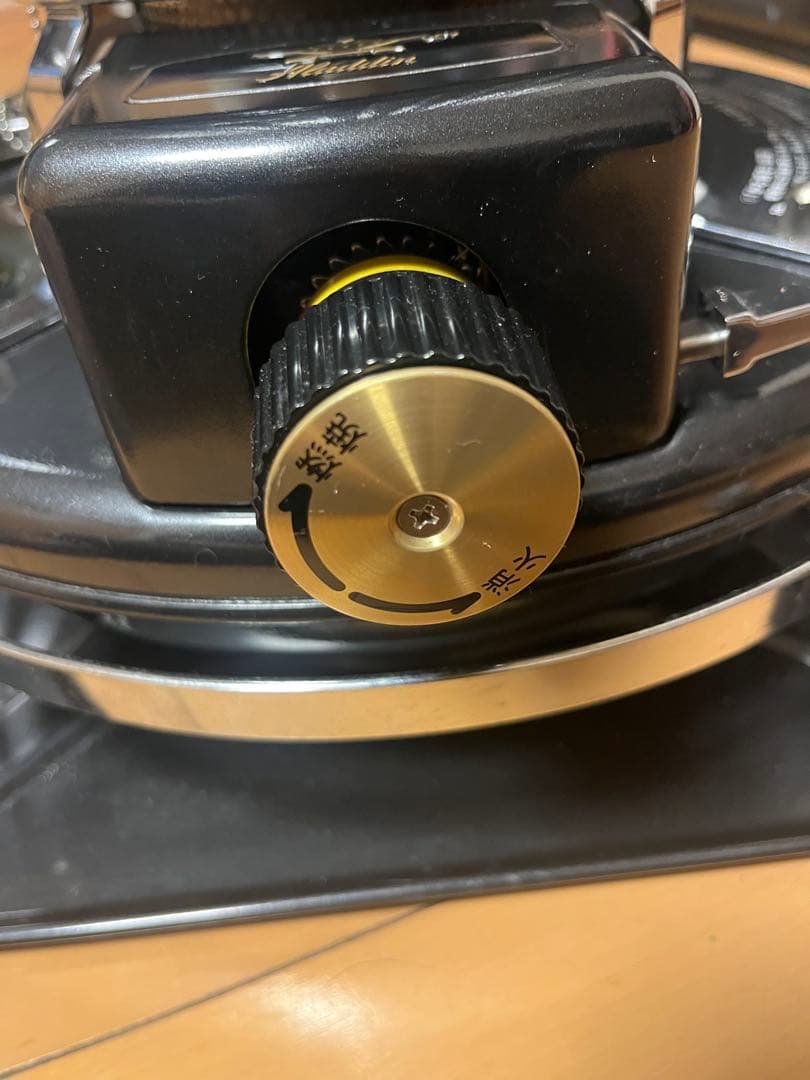 Aladdln BF3912 21年製 アラジンストーヴ　ガラス割　引き取り限定