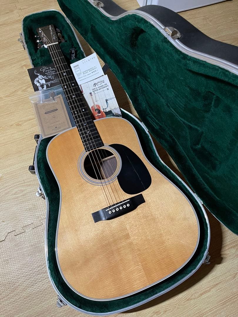 Martin D-28 2013年製 純正ハードケース付