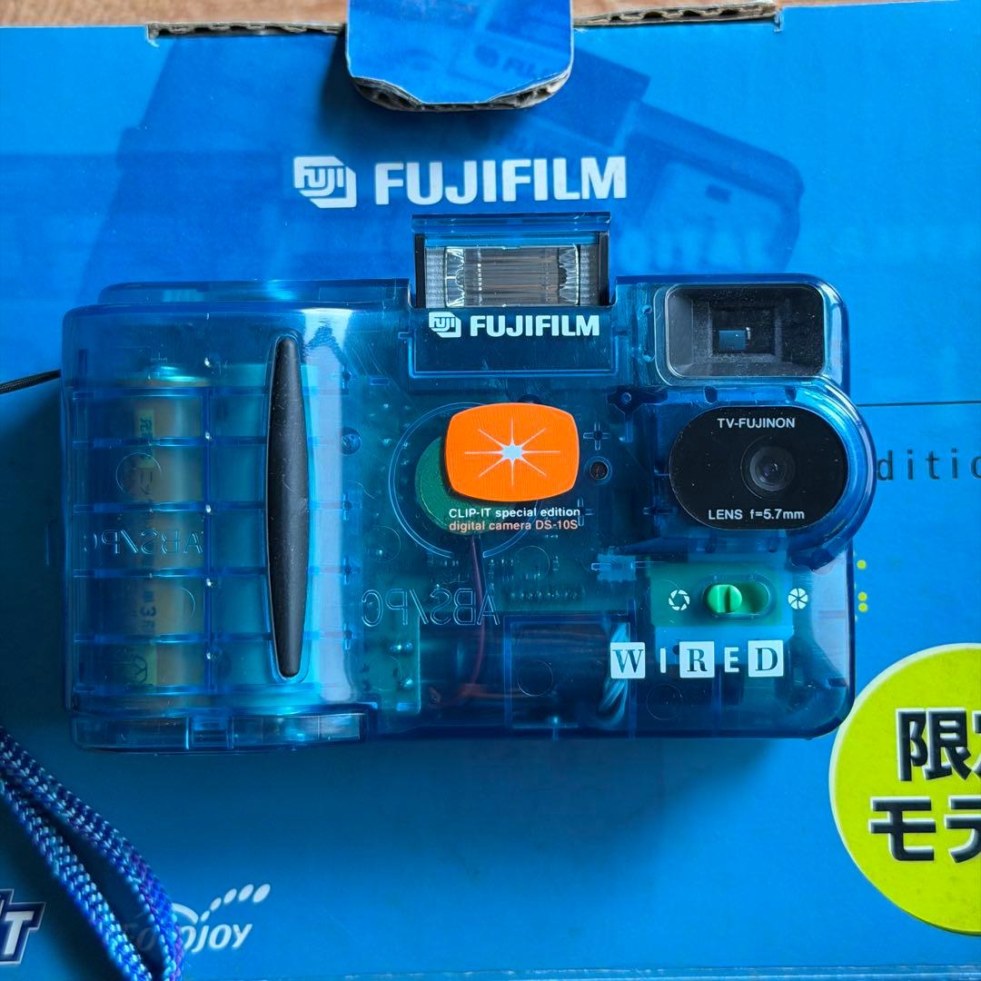 デジタルカメラ FUJIFILM CLIP-IT DS-10S special edition
