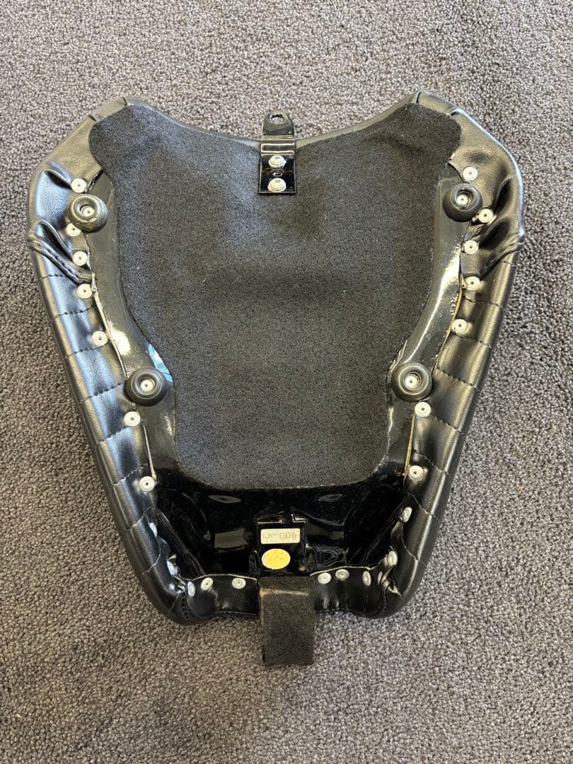 ラペラシート スポーツスター XL1200X ソロシート