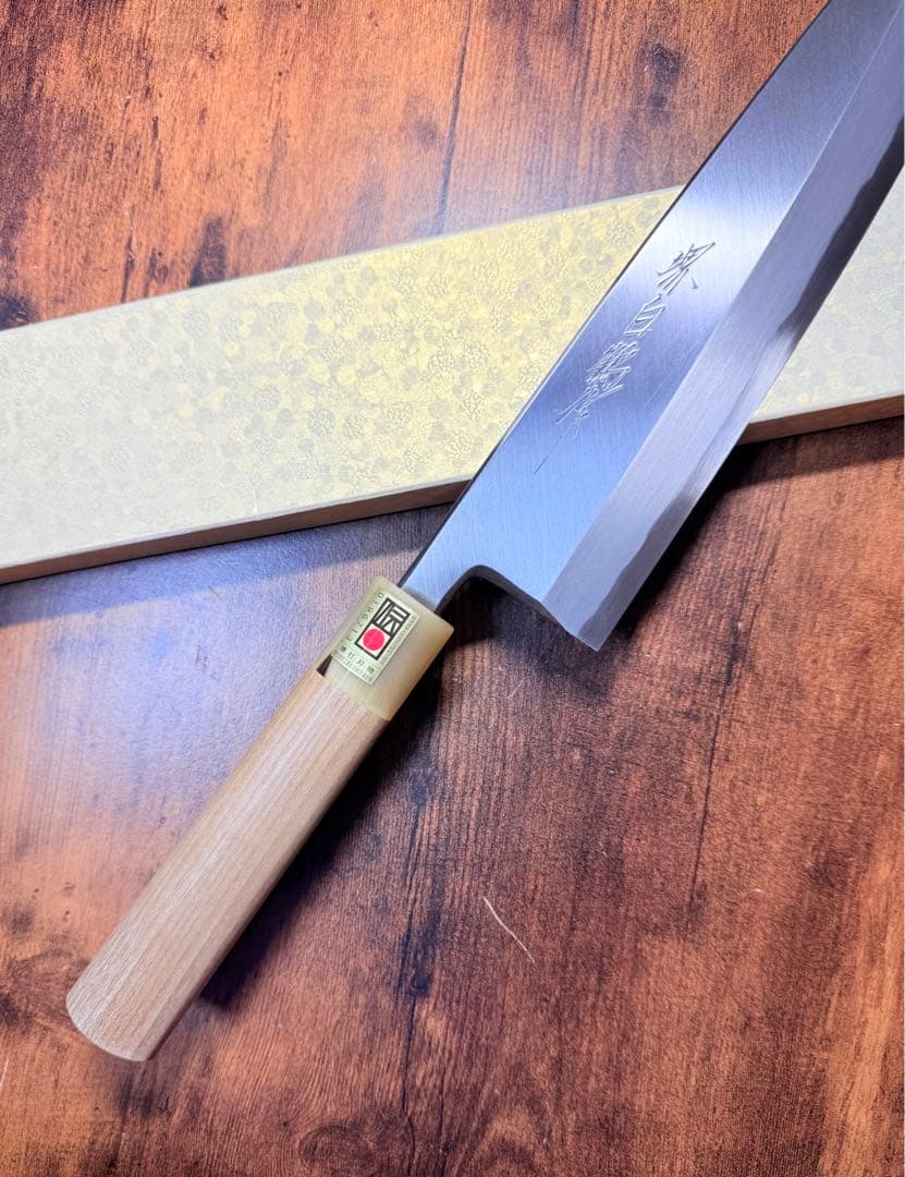 【堺打刃物】身卸 出刃　白ニ鋼　包丁　9寸　水牛角柄