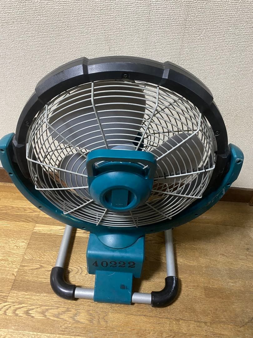マキタ 充電式扇風機 CF300D