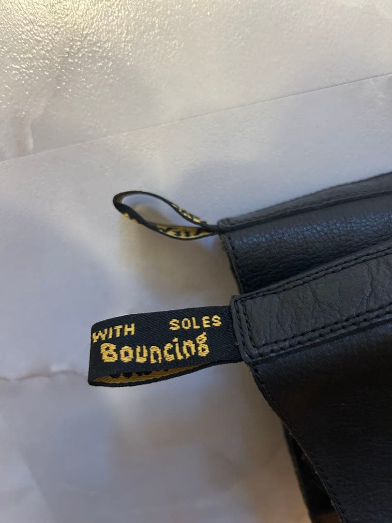 ドクターマーチン 1B60 20ホール UK6