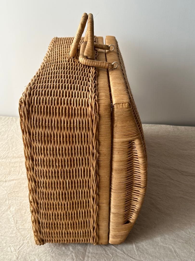 アンティーク　籐編みバスケット　カゴ　かご　パニエ　古道具　ビンテージ　トランク