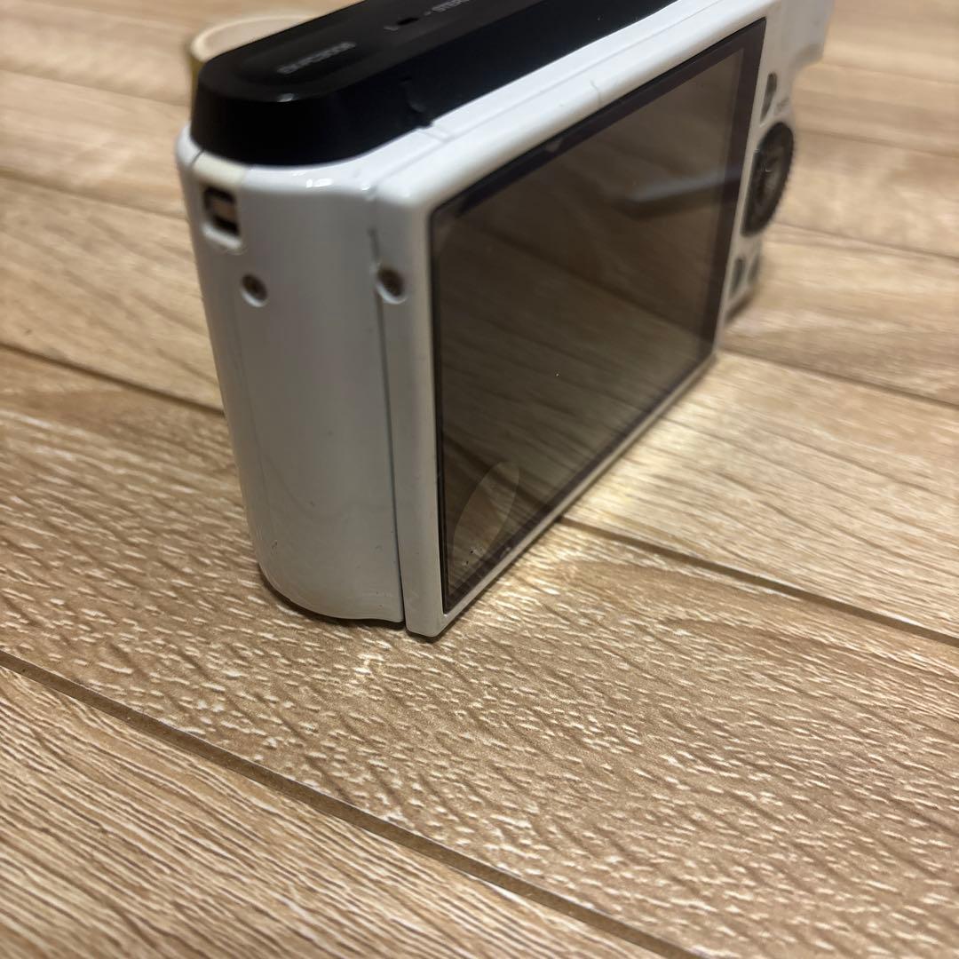 CASIO EXILIM EX-FC300S ホワイト