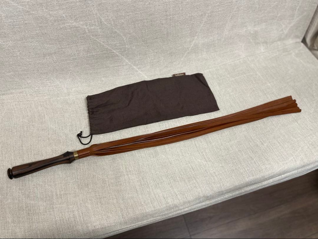 バラ鞭　SaMidare【ほぼ未使用】本革