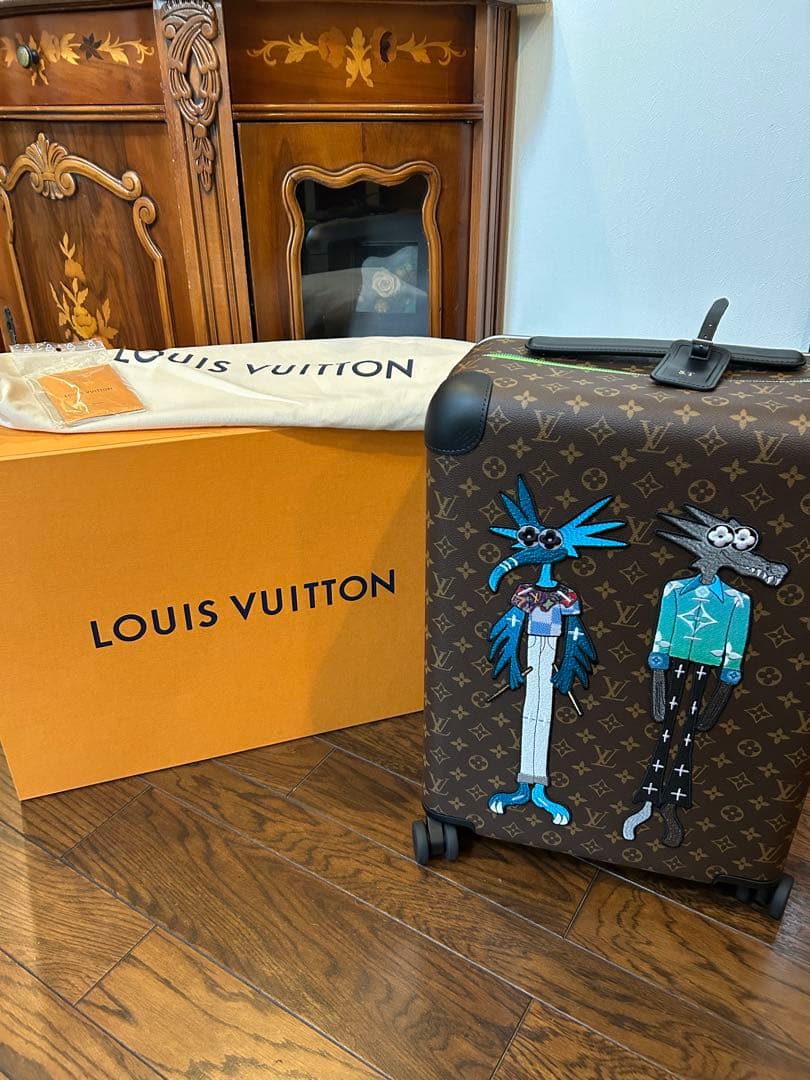 お値下げしました。 ルイヴィトン　ホライゾン55 限定