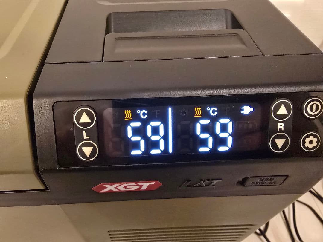 Makita マキタ CW004G 充電式ポータブル保冷温庫 29L オリーブ色