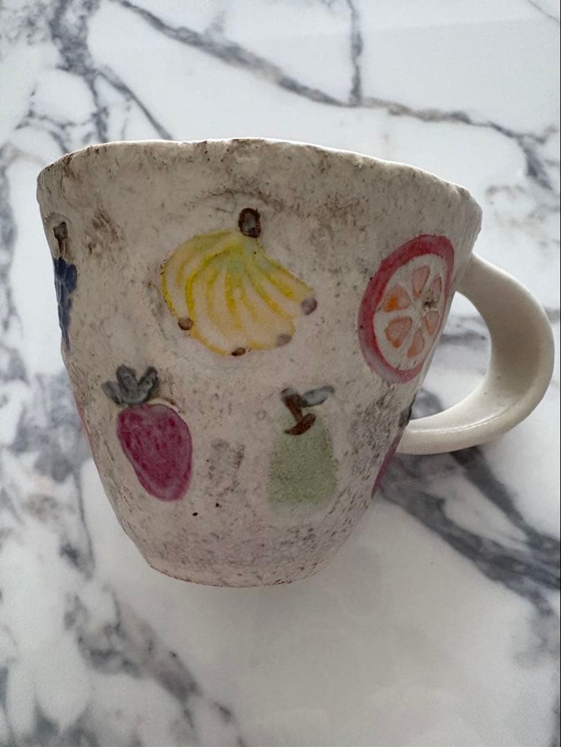 本田あつみ　フルーツ柄　マグカップ